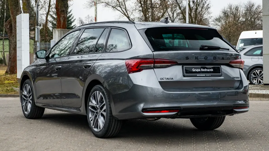 SKODA Octavia -