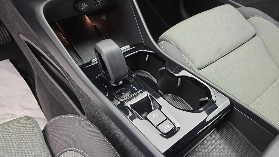 VOLVO XC40 -
