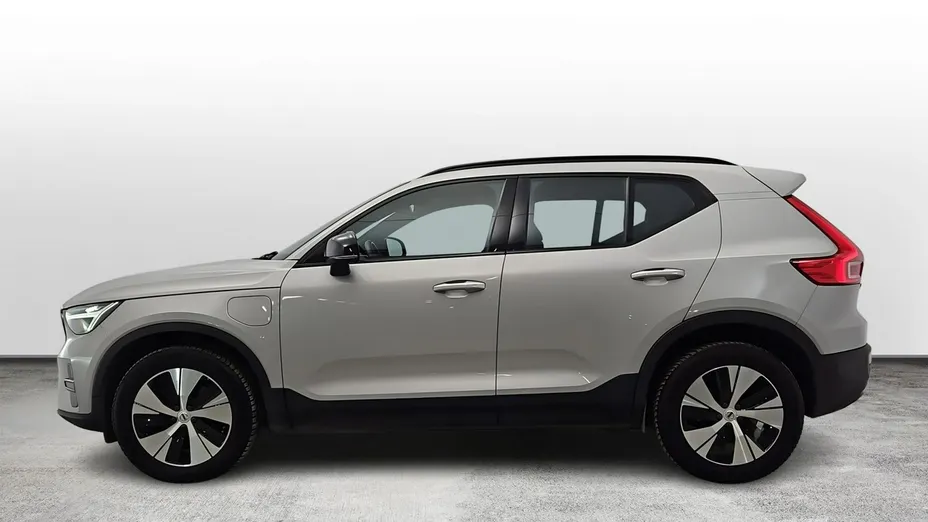 VOLVO XC40 -