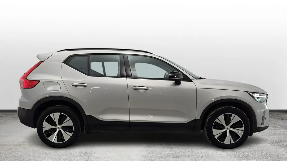 VOLVO XC40 -