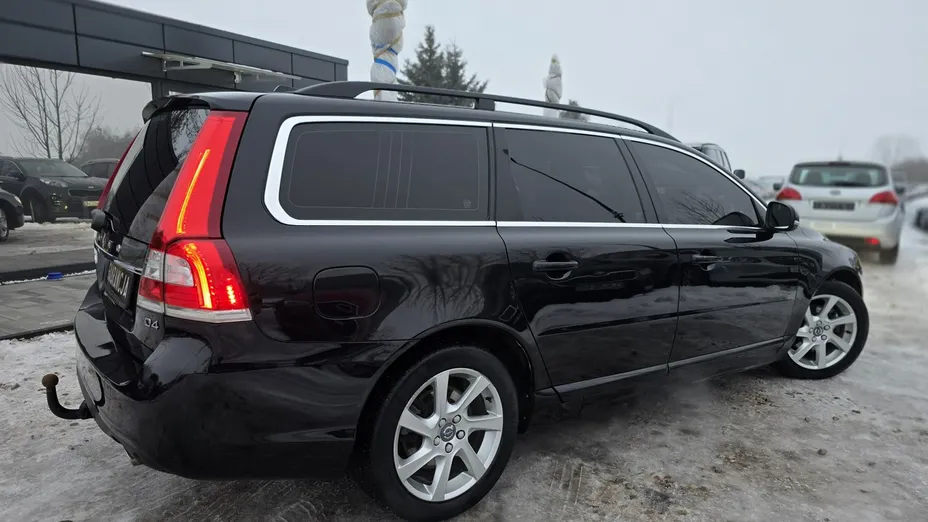 VOLVO V70 -