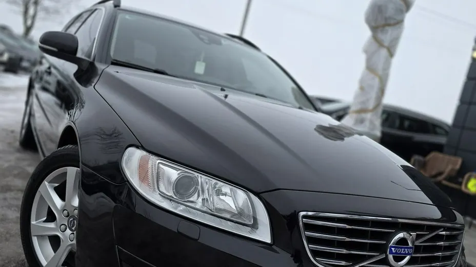 VOLVO V70 -