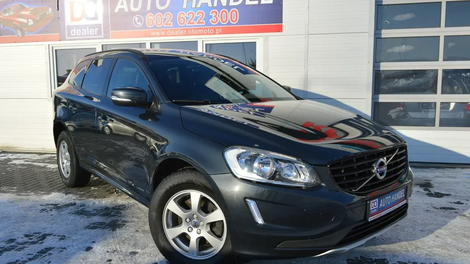 VOLVO XC60 -