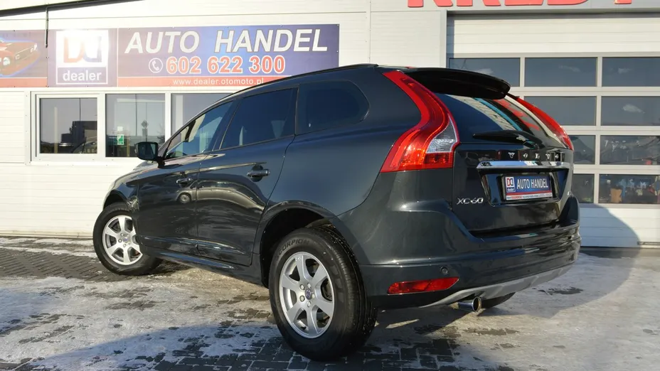 VOLVO XC60 -