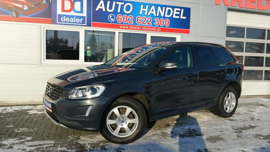 VOLVO XC60 -