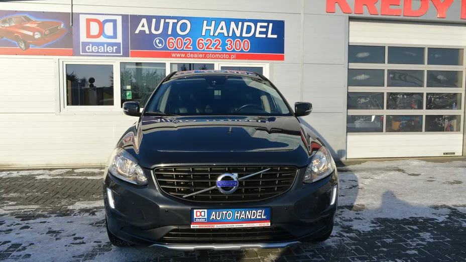 VOLVO XC60 -