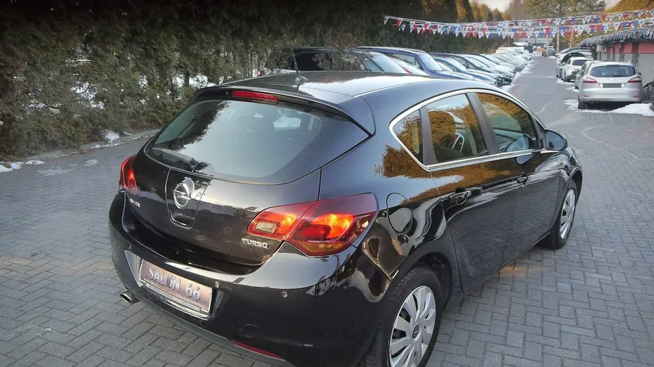 OPEL Astra -