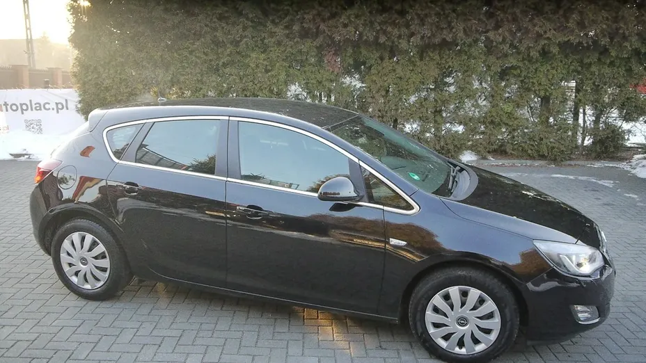 OPEL Astra -