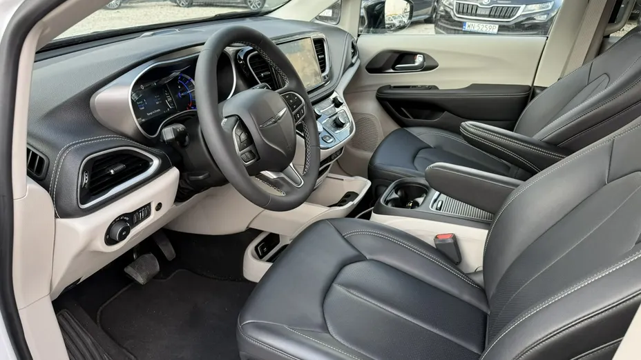 CHRYSLER Pacifica -