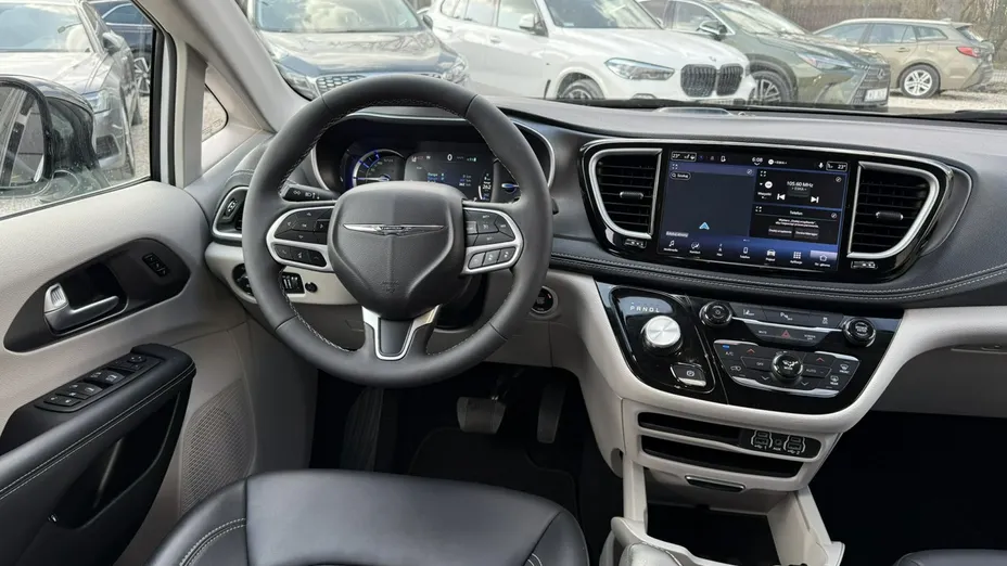 CHRYSLER Pacifica -