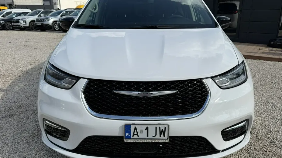 CHRYSLER Pacifica -