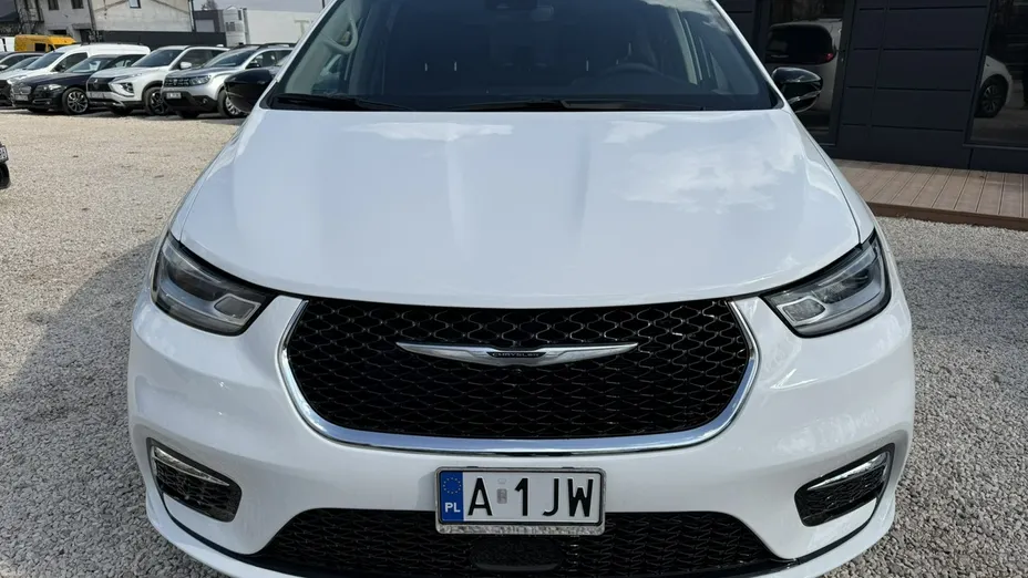 CHRYSLER Pacifica -