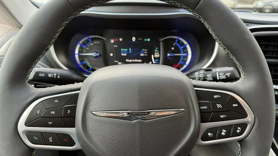 CHRYSLER Pacifica -