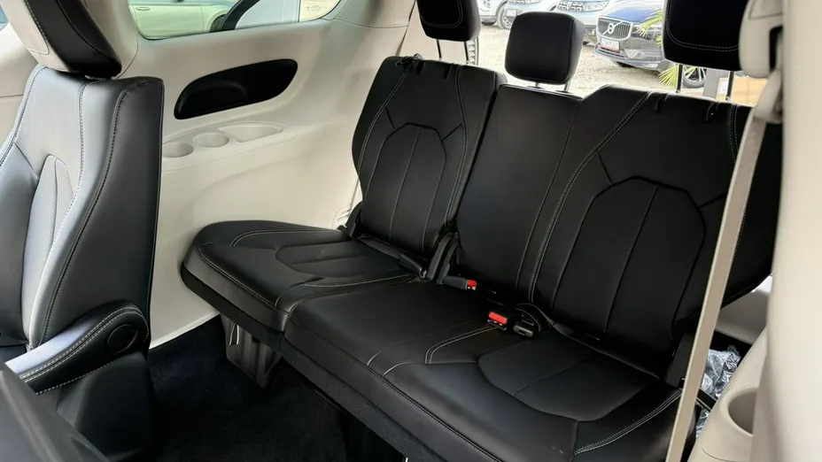 CHRYSLER Pacifica -