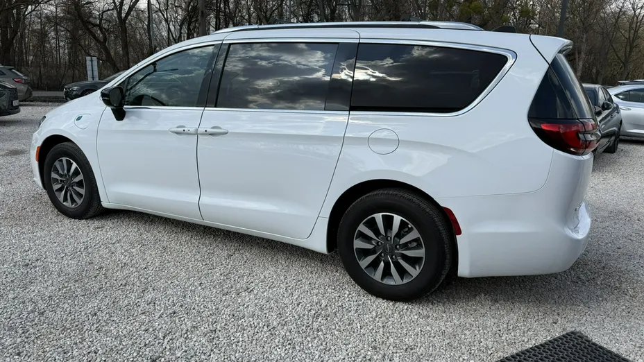 CHRYSLER Pacifica -