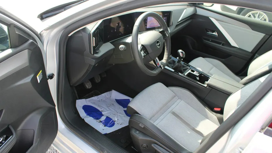 OPEL Astra -