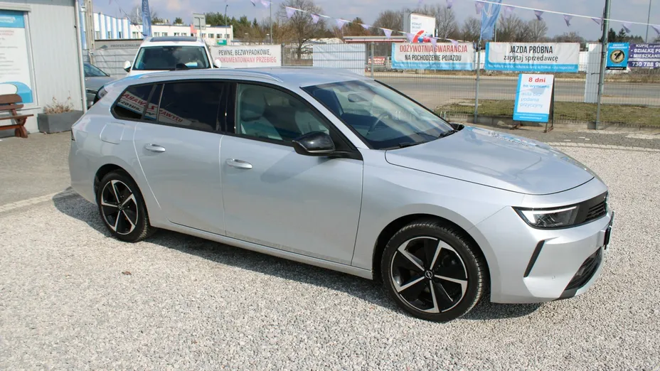 OPEL Astra -