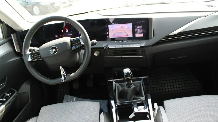 OPEL Astra -