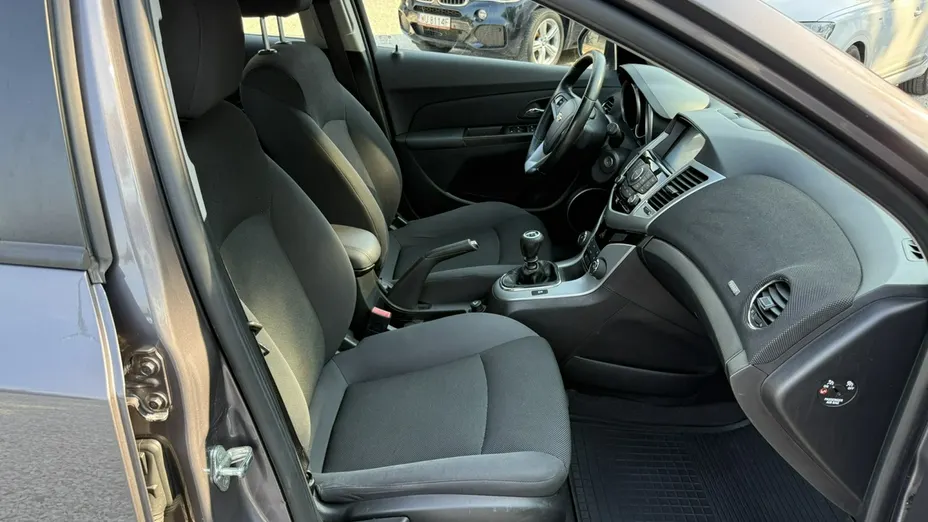 CHEVROLET Cruze -