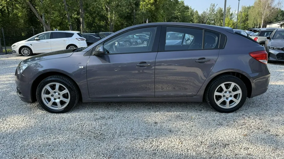 CHEVROLET Cruze -