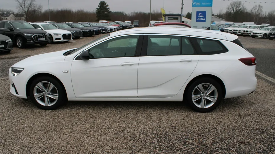 OPEL Insignia -