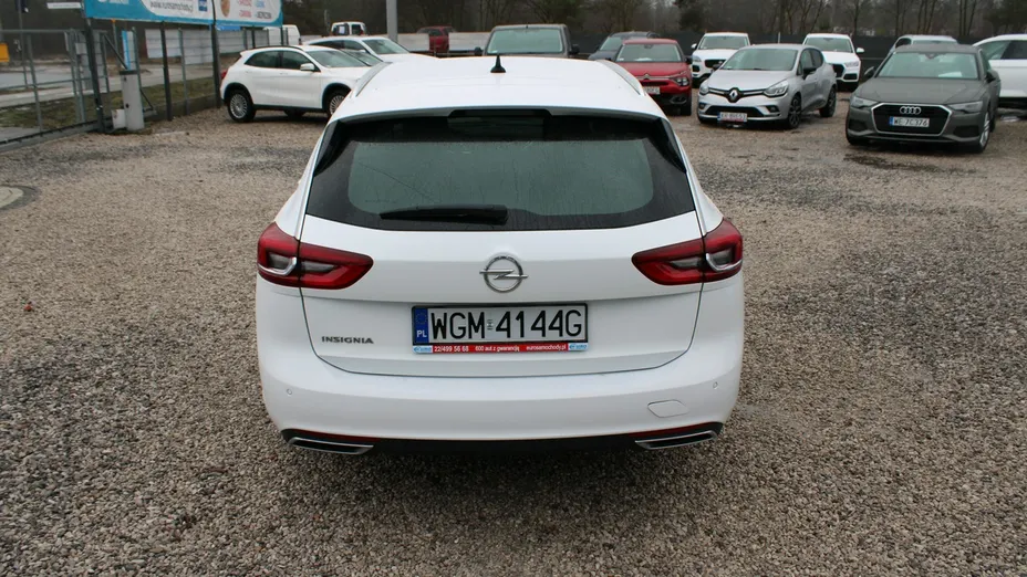 OPEL Insignia -