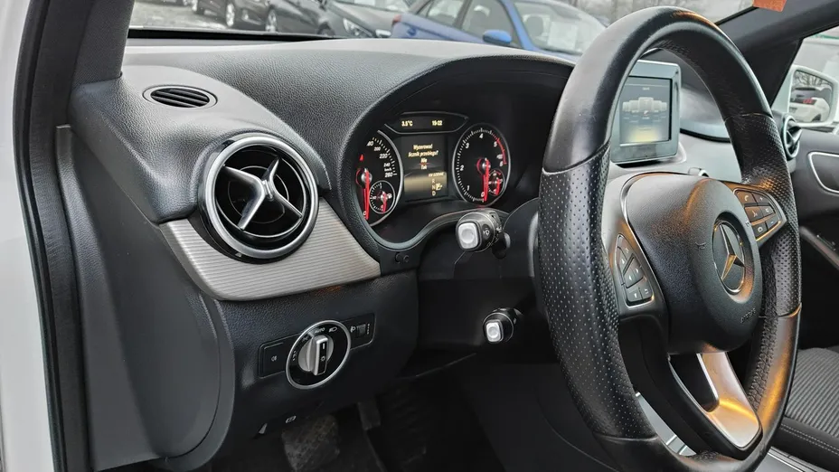 MERCEDES-BENZ B Klasa -