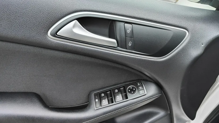 MERCEDES-BENZ B Klasa -