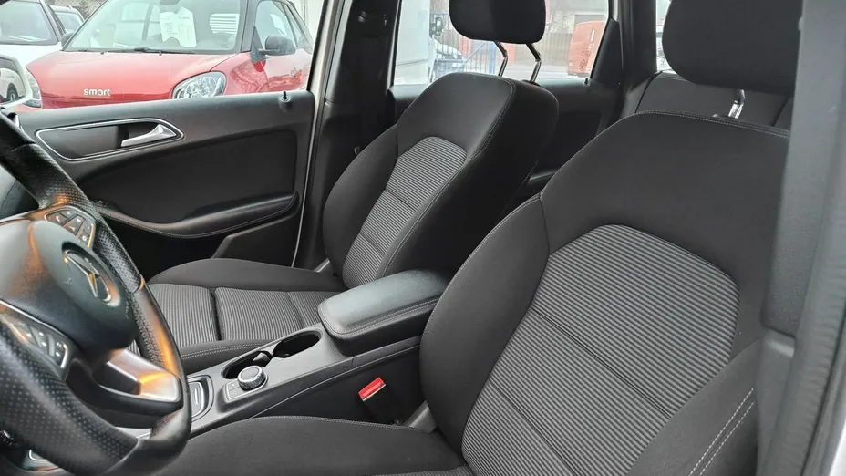 MERCEDES-BENZ B Klasa -