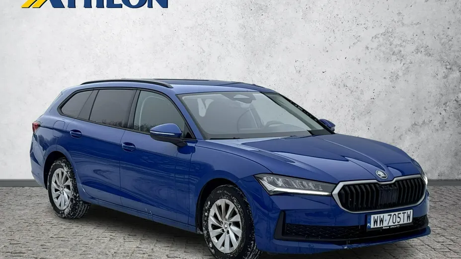 SKODA Superb -