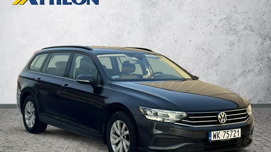 VOLKSWAGEN Passat -