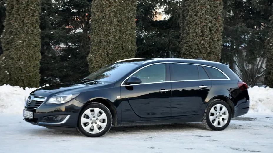 OPEL Insignia -