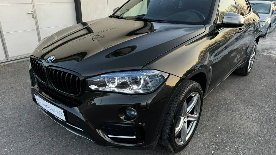 BMW X6 -