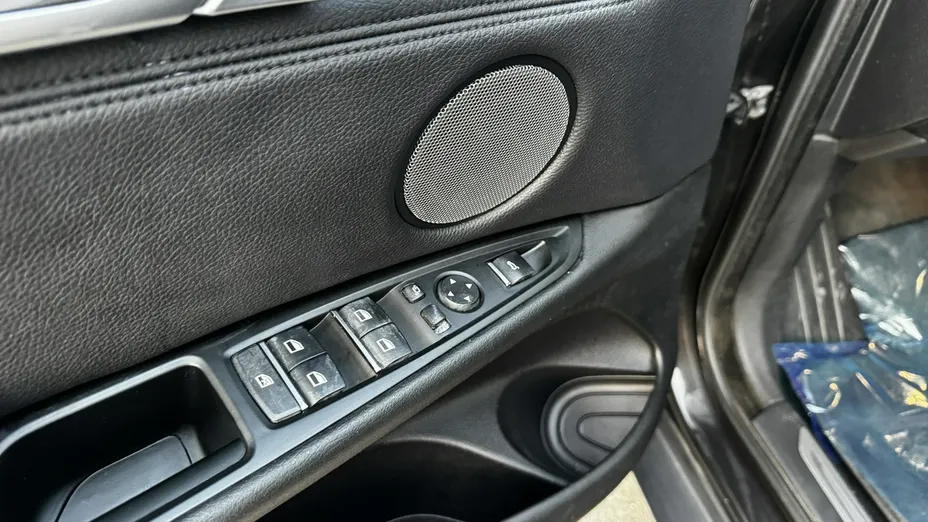 BMW X6 -