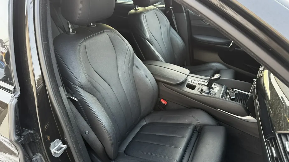 BMW X6 -