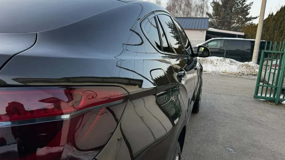 BMW X6 -