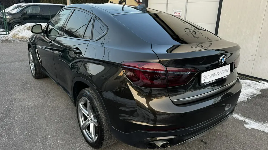 BMW X6 -