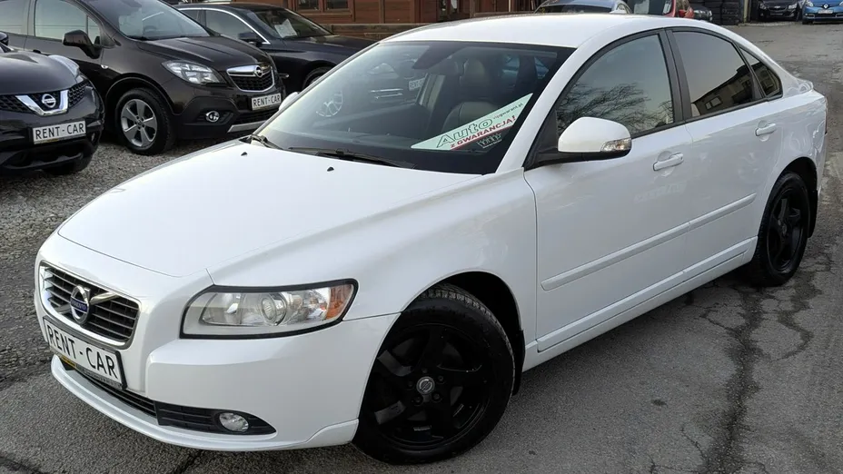VOLVO S40 -