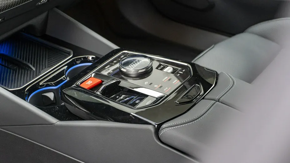 BMW M5 -