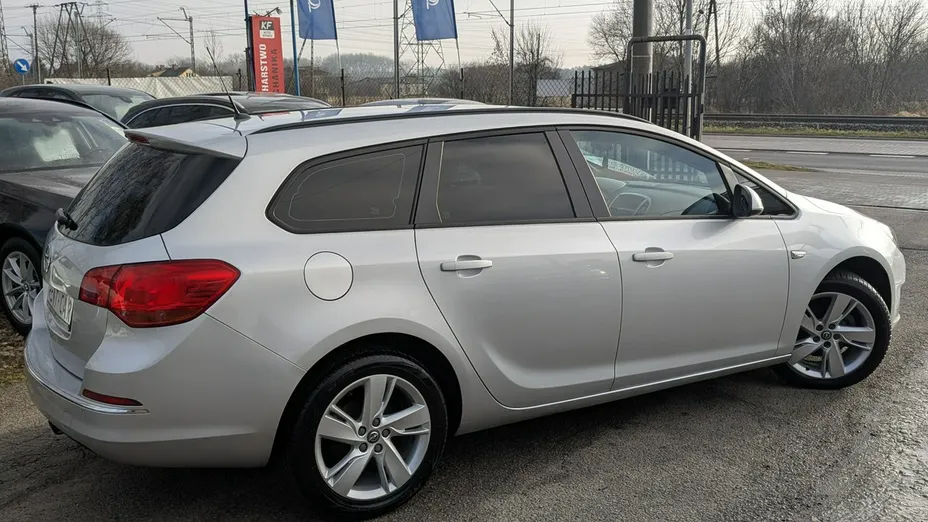 OPEL Astra -