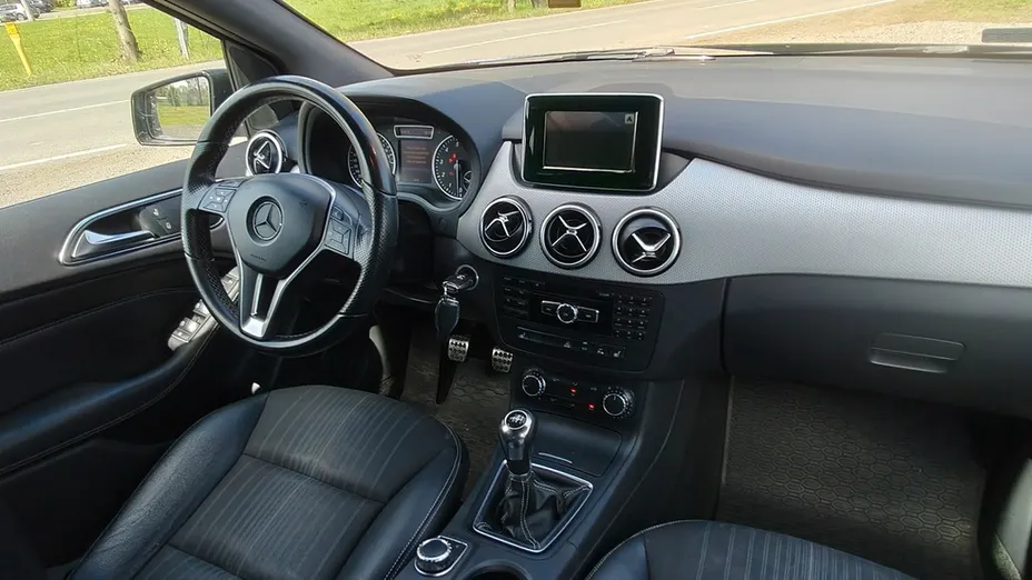 MERCEDES-BENZ B Klasa -
