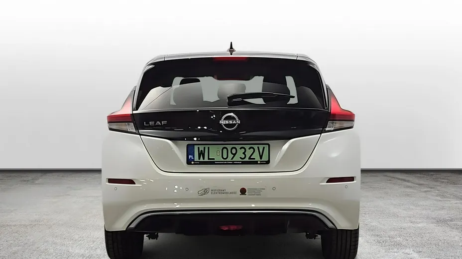 NISSAN Leaf -