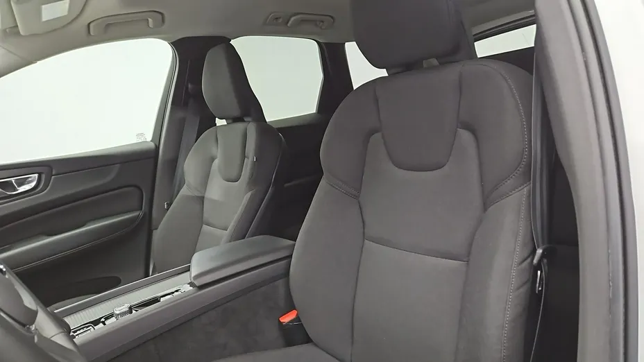 VOLVO XC60 -