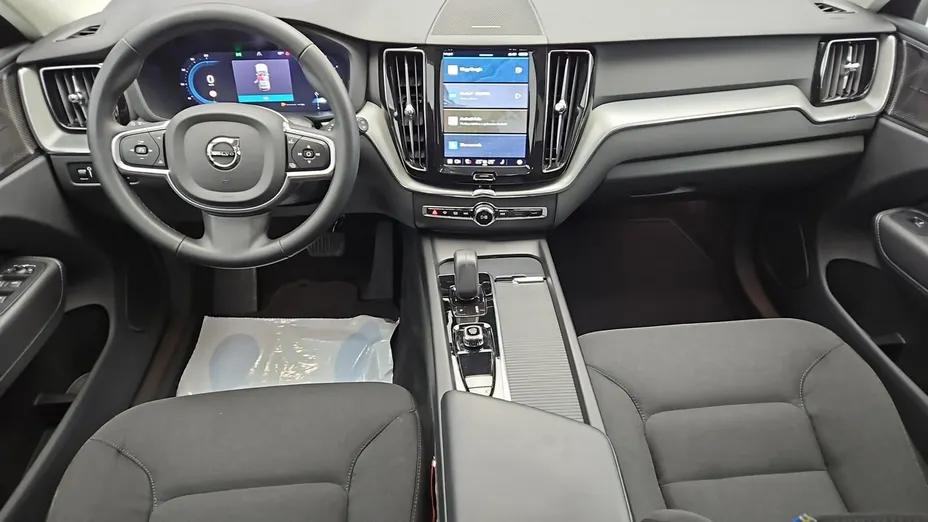 VOLVO XC60 -