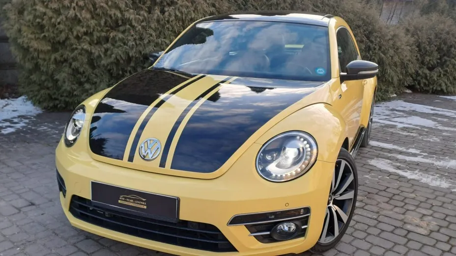 VOLKSWAGEN Beetle -