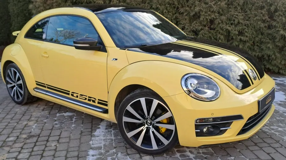 VOLKSWAGEN Beetle -