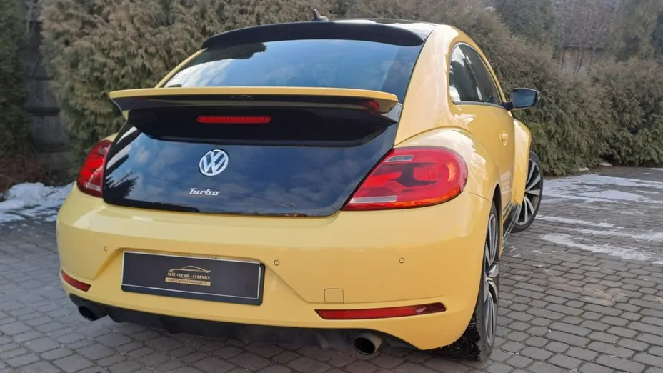 VOLKSWAGEN Beetle -
