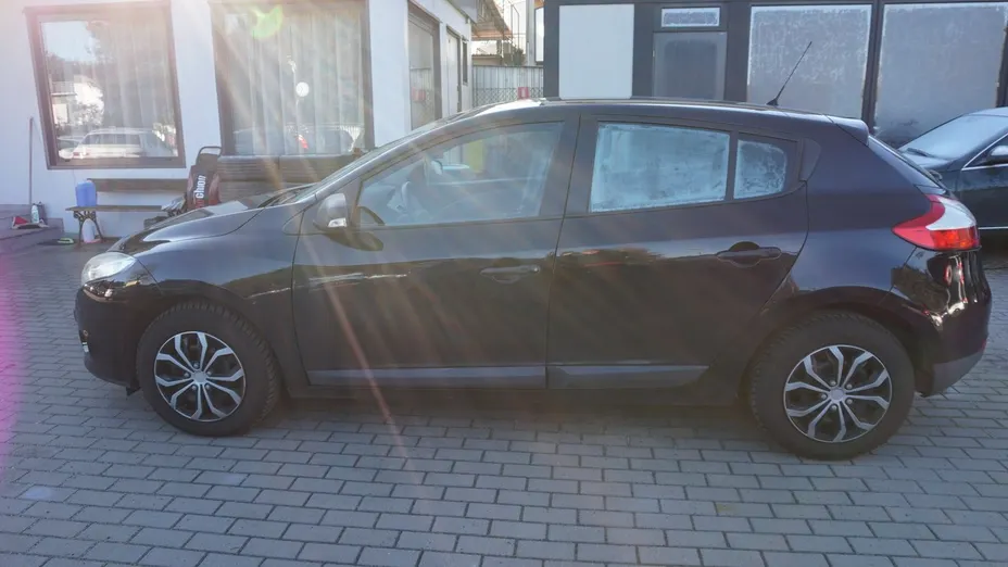 RENAULT Megane -