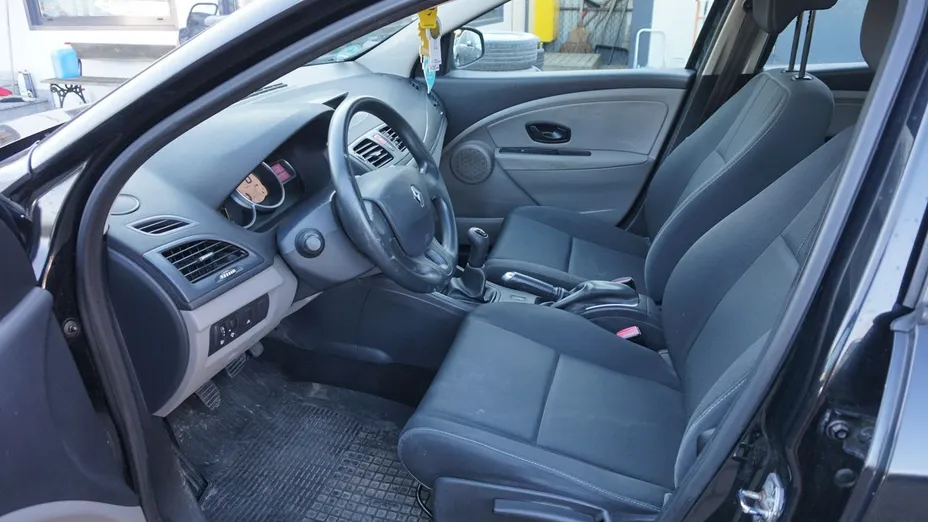 RENAULT Megane -