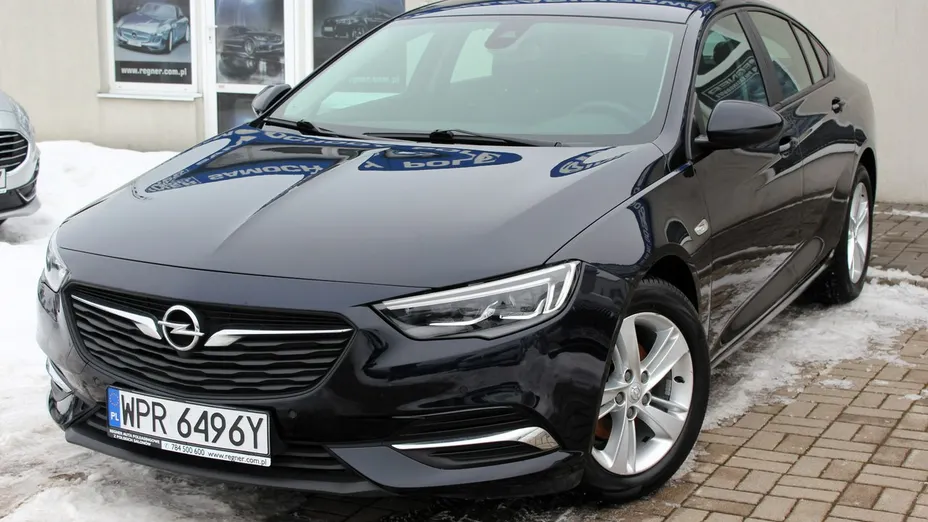 OPEL Insignia -